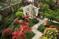 英式花园设计攻略：教您如何打造英伦风格庭院花园